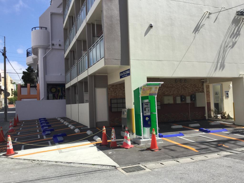 Mr.Kinjo In Kume Aparthotel Naha Exterior photo