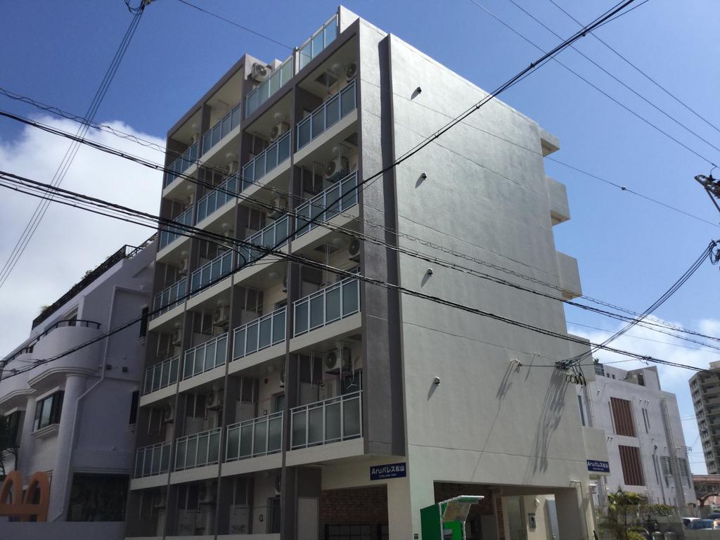 Mr.Kinjo In Kume Aparthotel Naha Exterior photo