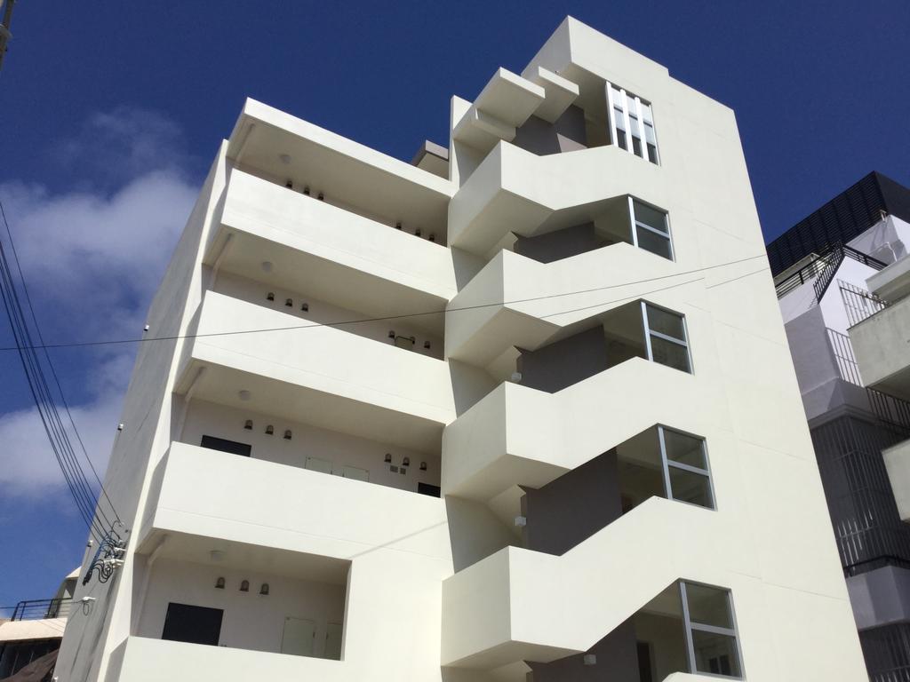Mr.Kinjo In Kume Aparthotel Naha Exterior photo